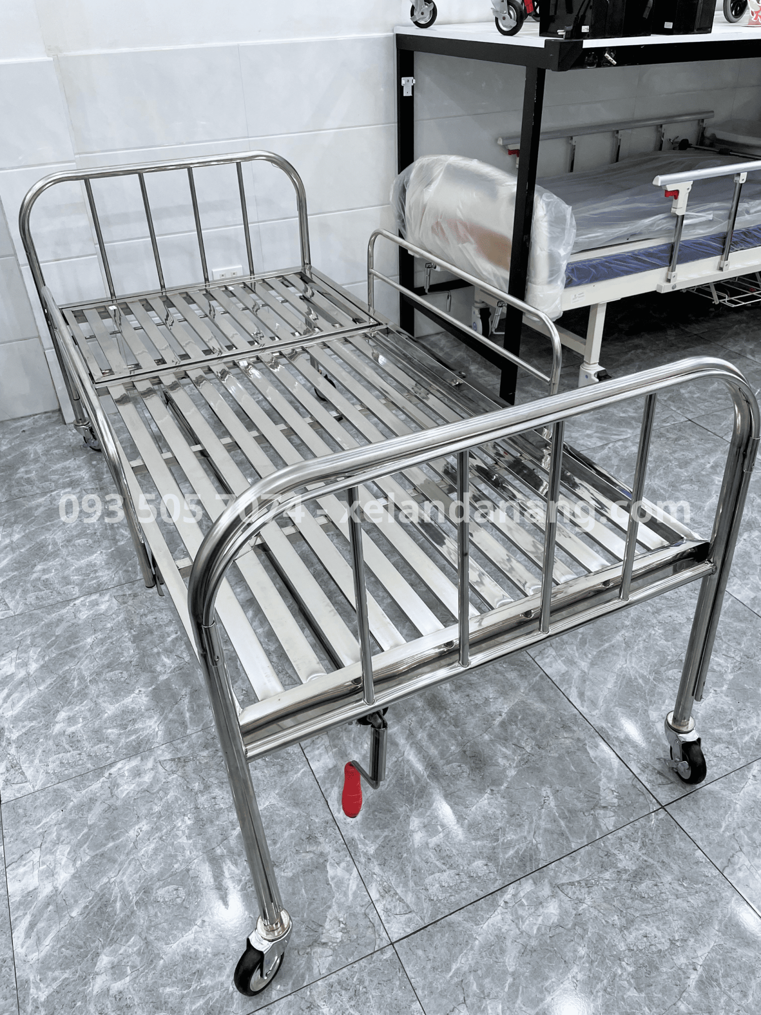 Giường inox 1 tay quay tại Đà Nẵng 4