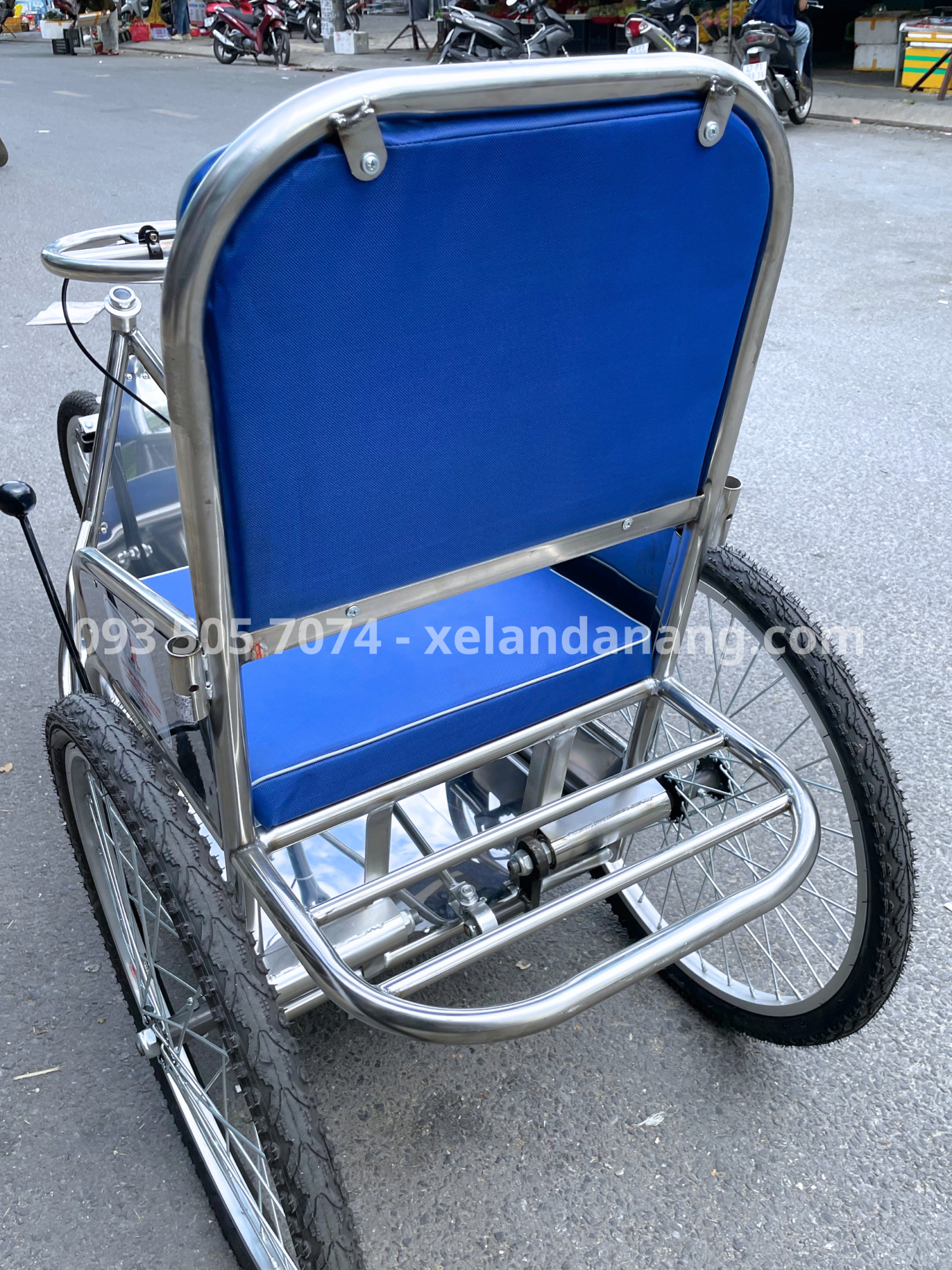 Xe lăn lắc tại Đà Nẵng